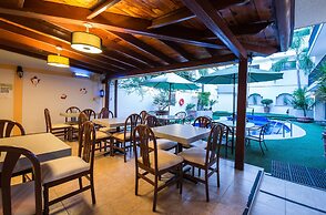 Del Marqués Hotel and Suites