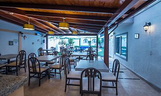 Del Marqués Hotel and Suites