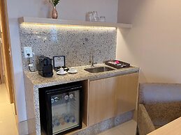 Cullinan Hplus Premium