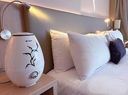 Cullinan Hplus Premium