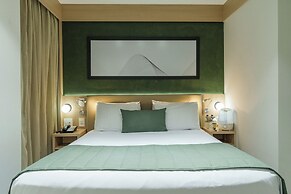 Cullinan Hplus Premium