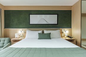 Cullinan Hplus Premium