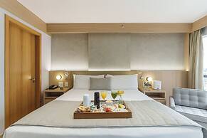 Cullinan Hplus Premium