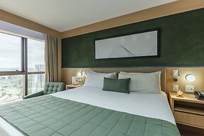 Cullinan Hplus Premium