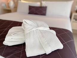 Cullinan Hplus Premium