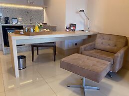 Cullinan Hplus Premium