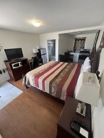 Parkway Motel & European Lodges