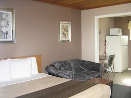 Parkway Motel & European Lodges