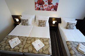 Hotel Satel
