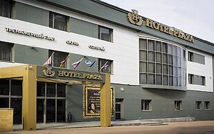 Plaza Hotel