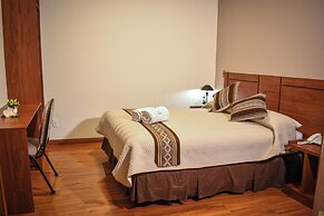 Las Brisas Centro Hotel