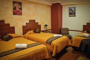 Las Brisas Centro Hotel