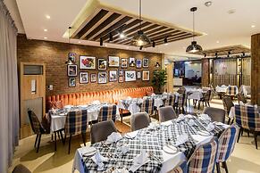 Protea Hotel by Marriott Delta