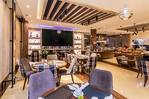 Protea Hotel by Marriott Delta