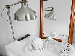 Kew Studios and Rooms