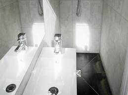 Kew Studios and Rooms