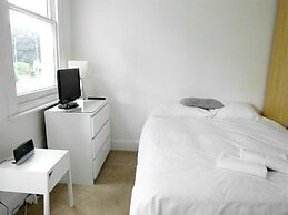 Kew Studios and Rooms