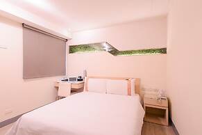 Kiwi Express Hotel - Kaohsiung Station