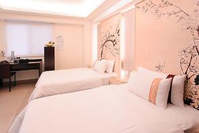 Kiwi Express Hotel - Kaohsiung Station