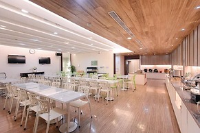 Kiwi Express Hotel - Kaohsiung Station