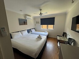 Toreador Motel
