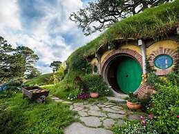 Wellborn Luxury Hotel