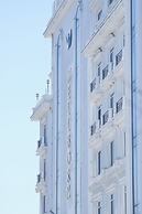 Wellborn Luxury Hotel