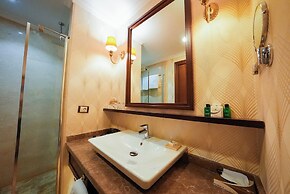 Wellborn Luxury Hotel