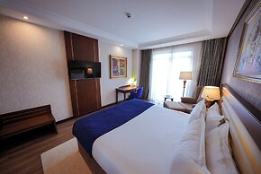 Wellborn Luxury Hotel