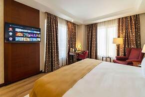 Wellborn Luxury Hotel