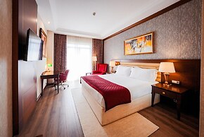 Wellborn Luxury Hotel