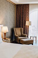 Wellborn Luxury Hotel