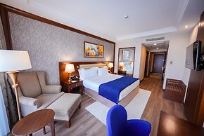 Wellborn Luxury Hotel