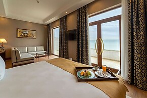 Wellborn Luxury Hotel