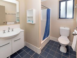 Lakeside Forster Holiday Park