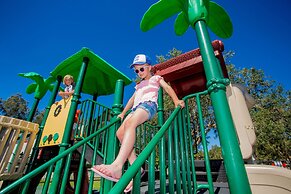 Lakeside Forster Holiday Park