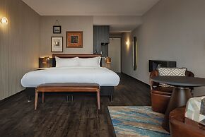 Haven Hotel Rotterdam, Curio Collection by Hilton