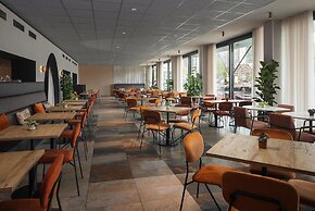 Haven Hotel Rotterdam, Curio Collection by Hilton