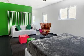 Blanc Kara - Adults Only