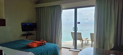 Centara Ras Fushi Resort & Spa Maldives