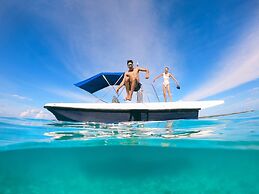 Centara Ras Fushi Resort & Spa Maldives