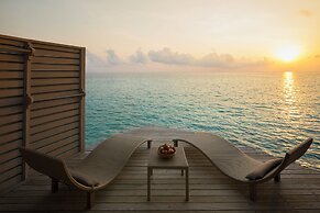Centara Ras Fushi Resort & Spa Maldives