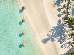 Centara Ras Fushi Resort & Spa Maldives