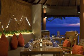 Centara Ras Fushi Resort & Spa Maldives