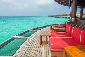 Centara Ras Fushi Resort & Spa Maldives
