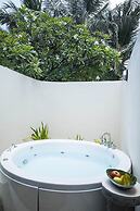 Centara Ras Fushi Resort & Spa Maldives