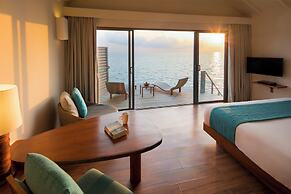 Centara Ras Fushi Resort & Spa Maldives