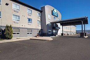 Days Inn & Suites by Wyndham Yorkton