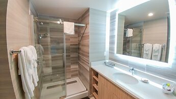 Polynesian Residences Waikiki Beach