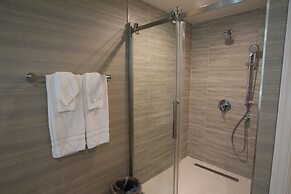 Polynesian Residences Waikiki Beach